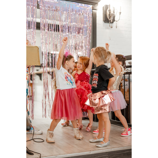 Kids birthday parties at Trendy Bunny Studio, featuring festive decorations and engaging activities for a memorable celebration.