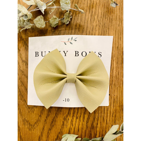 Bunny Bows Medium Classic Leather Bow